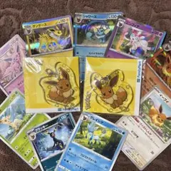 ポケモン　ファミマ　イーブイ　２種類アクリルキーホルダー