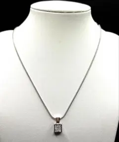 SWAROVSKI スワロフスキー スワン刻印 スクエア ネックレス 美品のサムネイル