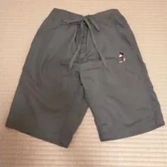 ミッキーマウス刺繍ショートパンツ M