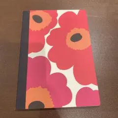 marimekko フラワーパターン ノートのサムネイル
