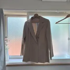 テーラードジャケット 薄手