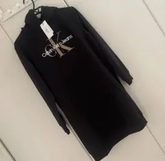 値下【新品】Calvin Klein Jeans フード付きワンピースパーカー黒