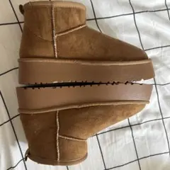 ブラウン 厚底ショートムートンブーツ