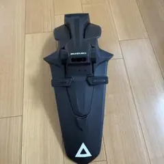 GSX-R125 GSX-S125 純正リアフェンダー 美品 SUZUKIのサムネイル