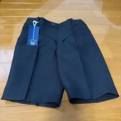 【新品未使用】黒 ショートパンツ　110cm