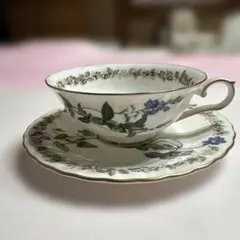 HOYAボーンチャイナ 花柄ティーカップとソーサーセット