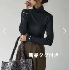 新品タグ付　スタイルデリ　とろみ薄リブルーズタートルトップス