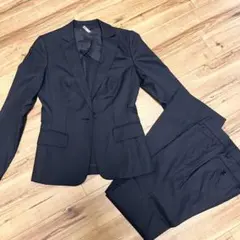 【美品・クリーニング済】レディースパンツスーツ（ストレート）38ブラック