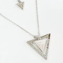 ゲス GUESS ネックレス トライアングル ロゴ ストーン シルバー 美品のサムネイル