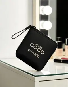 シャネルの小型メイクアップポーチ/バッグ