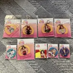 ウマ娘　デカキーホルダー・缶バッジセット