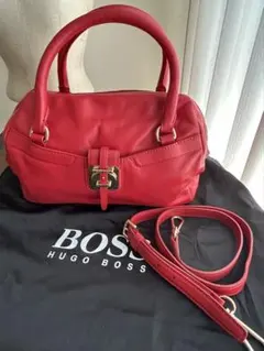 Hugo Boss ソフトレザー紅色の2ウェイバッグ　かなり綺麗！のサムネイル