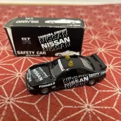 677 トミカ アイアイアド特注 スカイラインGT-R R33 セーフティカーのサムネイル