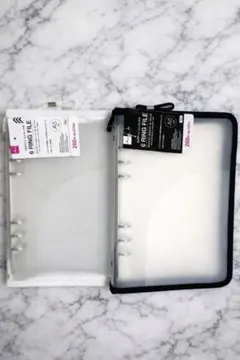 ダイソー　6リングファイル　A5　黒　白　2個　ジッパー付き　シール帳