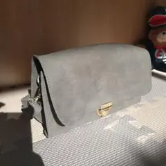 グレー スエード ショルダーバッグ