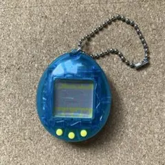 初代たまごっち　クリアブルー　ジャンク品　1996