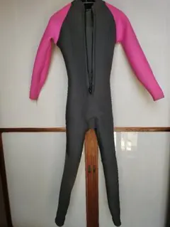 黒とピンクのウェットスーツ フルスーツ レディース 160cm - メルカリ