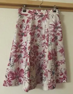 リランドチュールフレアスカート