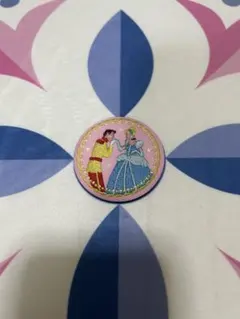 ディズニー刺繍缶バッチ　シンデレラ