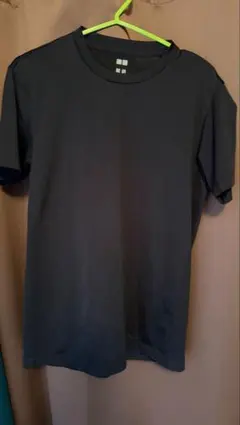 ユニクロ Tシャツ
