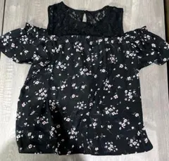 【美品】INGNIイング 花柄 レース切り替え オフショルダー 半袖ブラウスのサムネイル