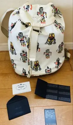 ⭐︎激レア　プラダ 【PRADA】　ロボットプリント　リュック　超キュート⭐︎