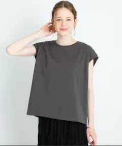 アーバンリサーチ 『UR TECH』フレンチスリーブTシャツのサムネイル