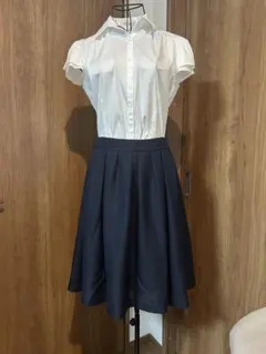 ネイビー プリーツスカート ひざ丈のサムネイル