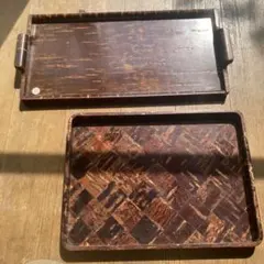 樺細工トレー、各一枚2000円。