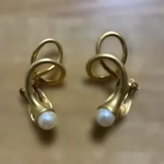 Item thumbnail for item e913183c-ff7a-4b68-aa18-2919b025683e