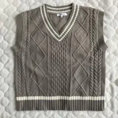 【GLOBAL WORK 】ケーブルニットベスト　ベージュ　140㎝
