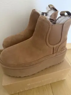 UGG 厚底ムートンブーツのサムネイル