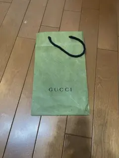 GUCCI ショップ袋 緑色