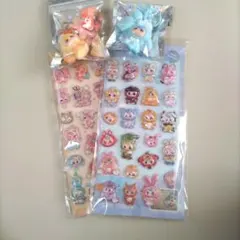 【新品】ベイビースリー　チャーム　キーホルダー　２個　ウォーターシール　２シート