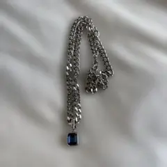シルバーチェーンネックレス 青色ストーン