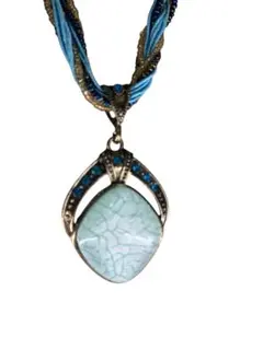 ★エスニック風編み込みネックレス