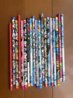 鉛筆色々19本セット