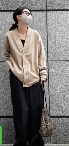 ブークレージャージー Vネックカーディガン