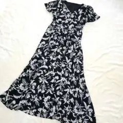 【美品】アプレジュール　花柄ロングワンピース　ブラック　フリル