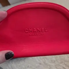 t*i様 CHANEL メイクアップポーチ レッド