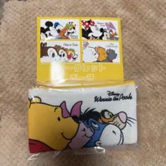 ディズニーストア　シークレットポーチ　プーさん