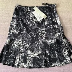 LAURA ASHLEY ローラアシュレイ　シルク　絹　スカート 未使用タグ付