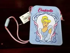 【新品】シンデレラ パスケース 東京ディズニーリゾート　タグ付きのサムネイル