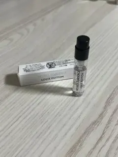 LOUIS VUITTON 2ml 香水 ウールダプサンスのサムネイル