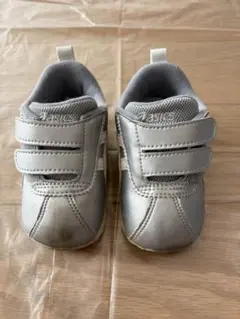アシックス　シルバー ベビーシューズ