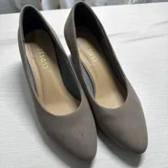 ベージュ スエード パンプス Sサイズ