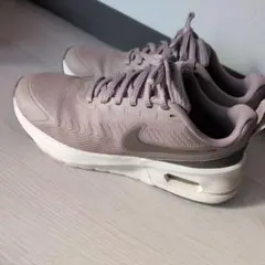 薄ベージュ　ナイキ　エアマックス　レディース　23.5cm スニーカー