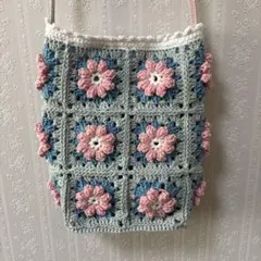 グラニースクエアバッグ　手編みバッグ