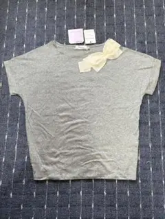 プライスダウン❗️クチュールブローチ　グレー リボン付き Tシャツ　新品未使用品