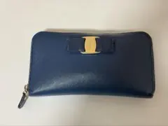 財布 フェラガモのサムネイル